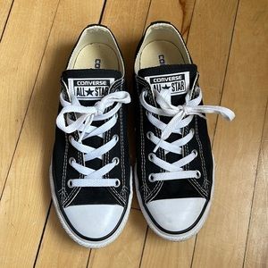 Converse All Star Sneakers. Kids Size 3  / Woman’s Size 5